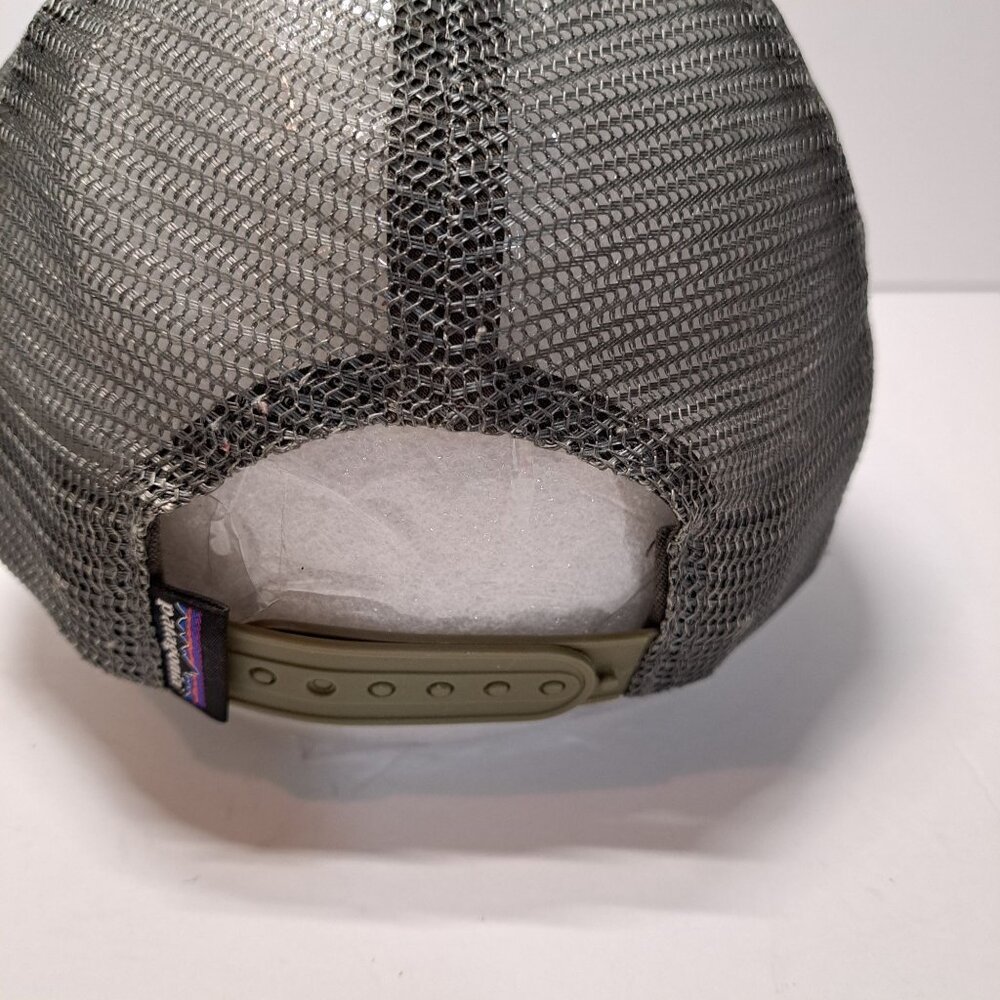 Patagonia Trucker Hat Snapback Cap Tan/Gray Mesh Adjust Embroidered Logo - Picture 4 of 12